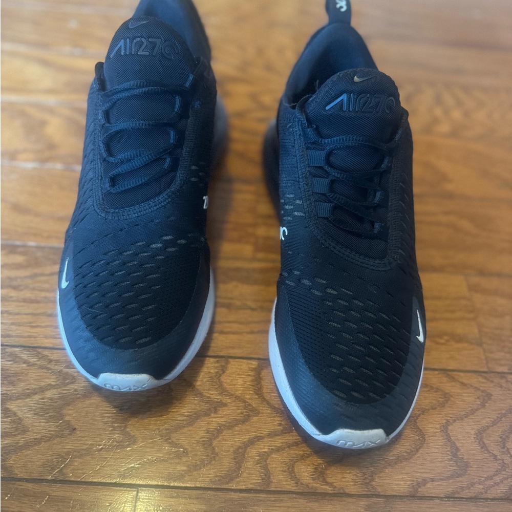 Nike Black and White Air Max 270 - Picture 6 of 11